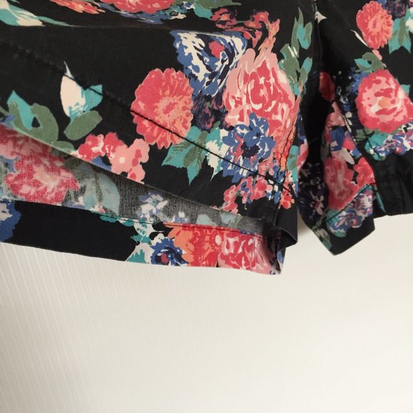 Flowers Print Mid-Rise Shorts 100% Cotton / 9(US) - Picture 3 of 9